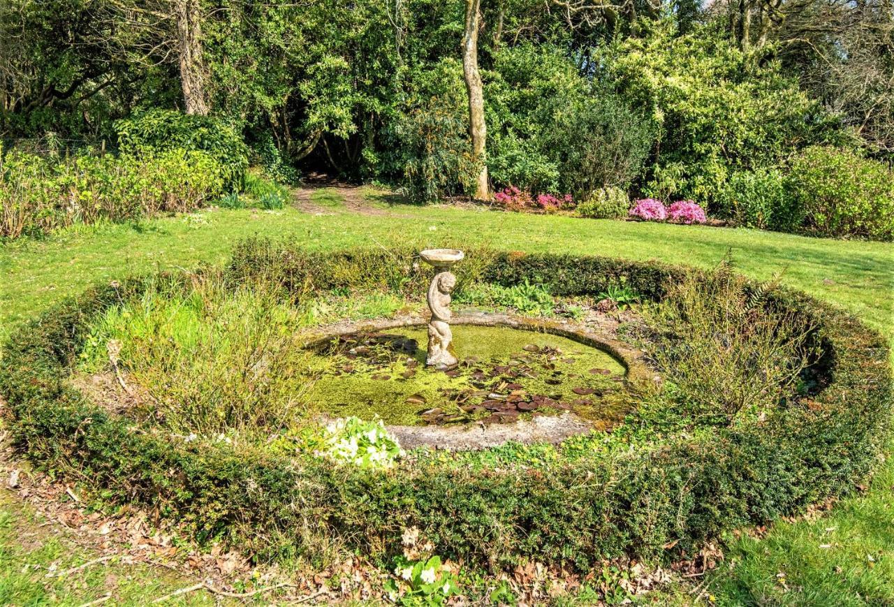 Bosvathick Garden Cottage Constantine Exteriör bild